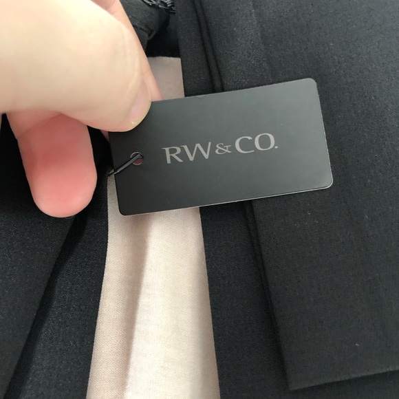 RW and Co Womens lace top - Picture 5 of 5